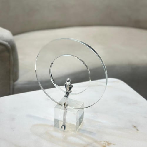 قطعة ديكور فاخرة بتصميم فني معاصر22×6×6سم