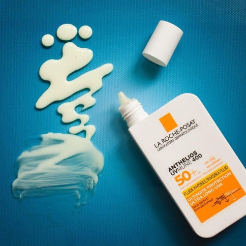 لاروش بوزيه واقي شمس سائل بعامل حماية +50 انثيليوس...