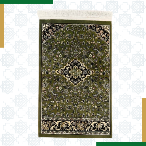 سجادة الحرم اللون الأخضر