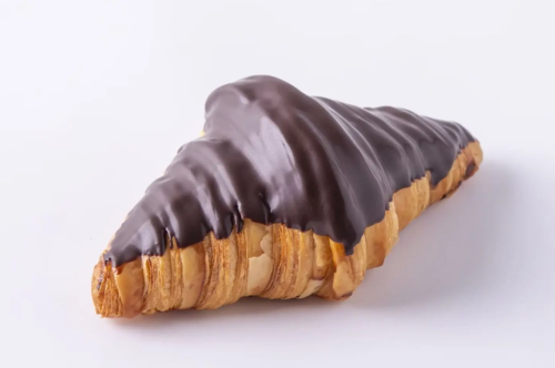 ميني كروسان شوكولاتة طازج يخبز يومياً من مخبزنا