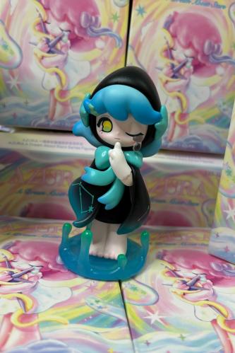 مجسم أزورا - صه