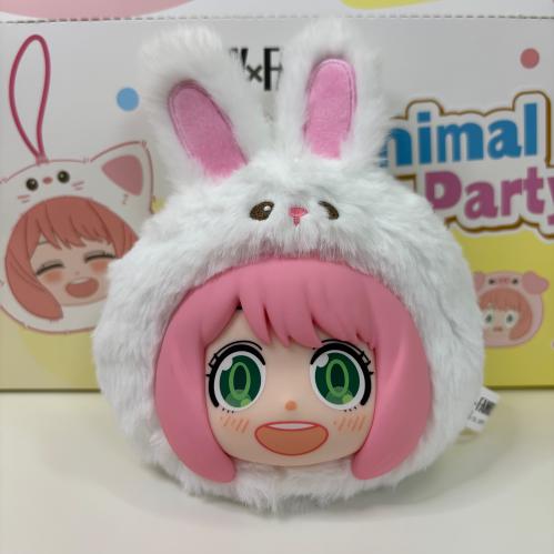 ميدالية سباي اكس فاميلي آنيا - الأرنب