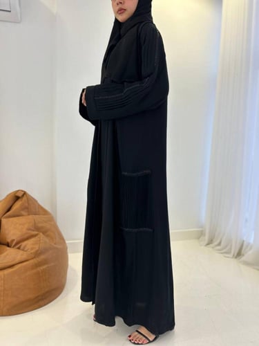 عباية لورين