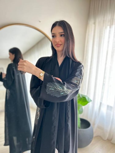 عباية لمسة الريشة