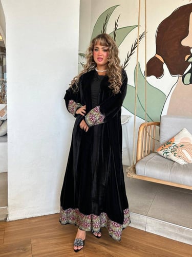 Abaya lulus kasmiri velvet