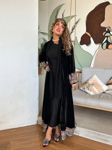 Abaya lulus kasmiri velvet