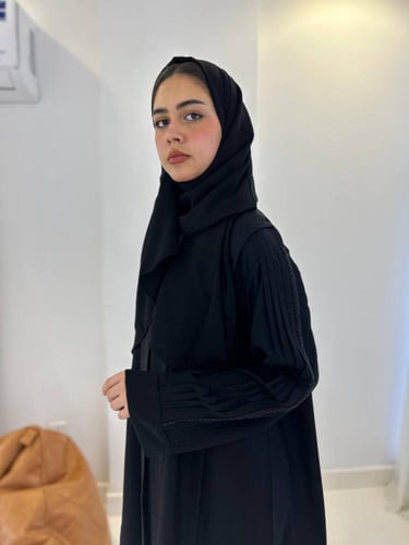 عباية لورين