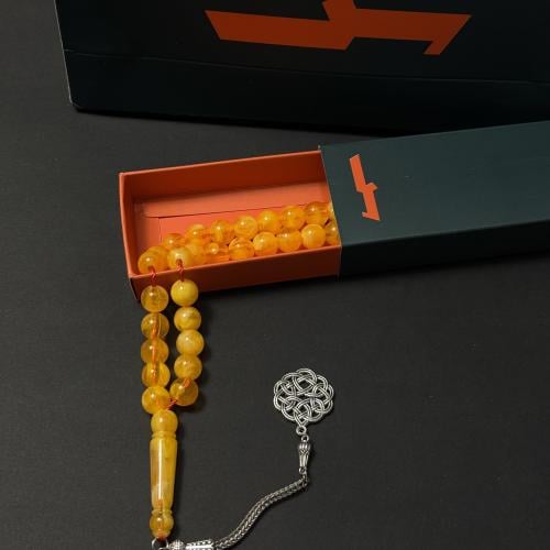 مسباح شبيه بكلايت