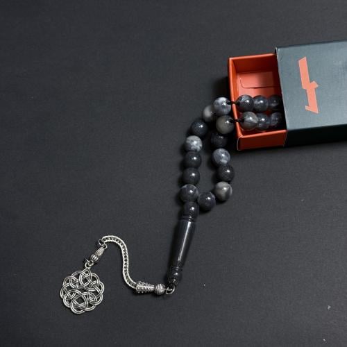 مسباح شبيه بكلايت