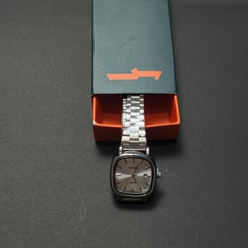 ساعة كاسيو نسائيه