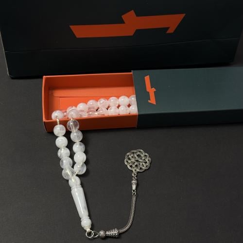 مسباح شبيه بكلايت