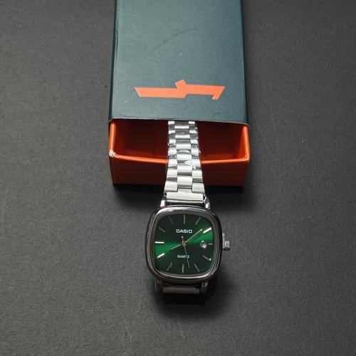 ساعة كاسيو نسائيه