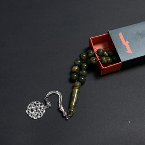 مسباح شبيه بكلايت