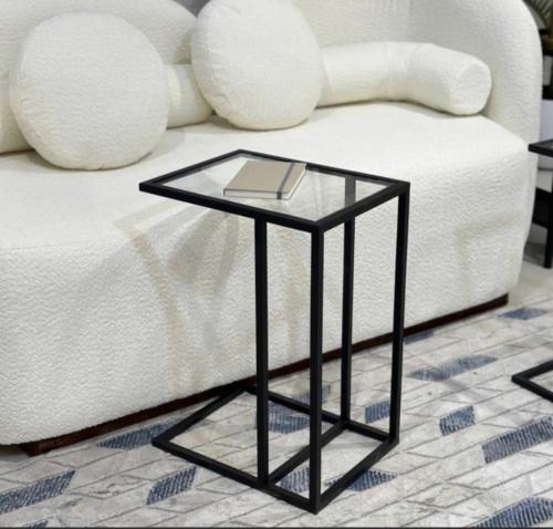 طاولة خدمة حديد أسود زجاج شفاف