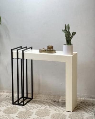 مدخل خشب مع حديد أسود