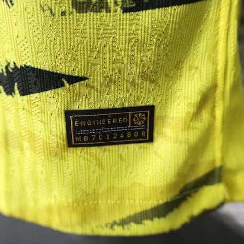 تيشيرت الاتحاد الاصفر ( احماء المباريات ) ٢٦/٢٥