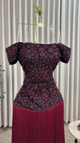 فستان عودي لقماش/ تل جاهز شك أصلي خرز وورود مع بطا...