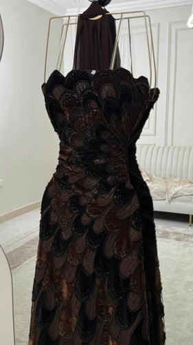 فستان سهره بني خامة خرز