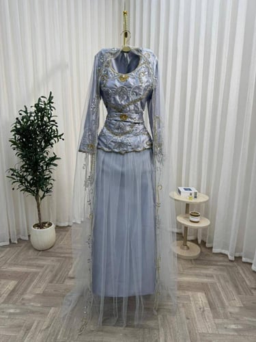 فستان سهره ازرق الخامة ميكادو مع تل