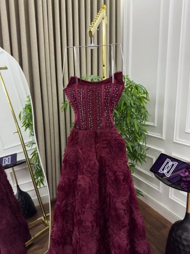 فستان سهره مورد كلوش تطريز يدوي