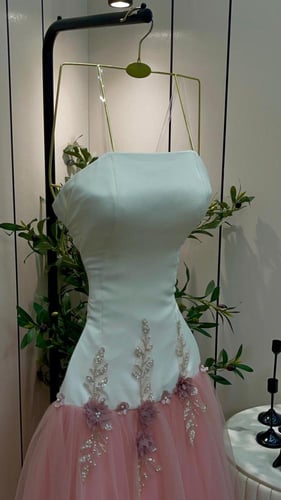 فستان سهره زهري الخامة باربي وتل وتطريز يدوي