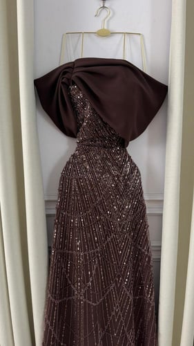 فستان سهره بني مطرز كامل