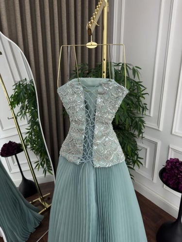 فستان سهره تيفاني الخامة الصدر كلفه تطريز ت"جازار...