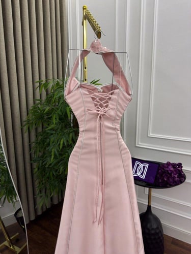 فستان زهري سهره مبكادو كلفه تطريز مورد