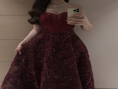 فستان سهره احمر تل على ورد