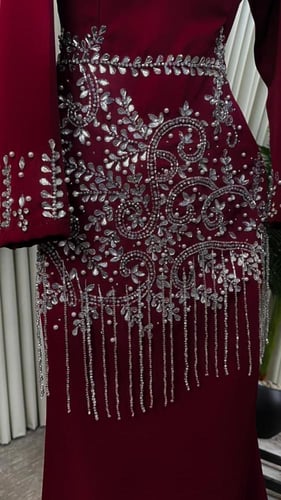 فستان سهره احمر الخامة باربي تطريز خرز+ شك يدوي