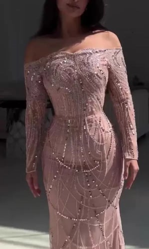 فستان سهره لحمي الخامة خرز