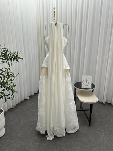 فستان سهره ابيض تول شيفون شرايط اضافه صدريه ميكادو