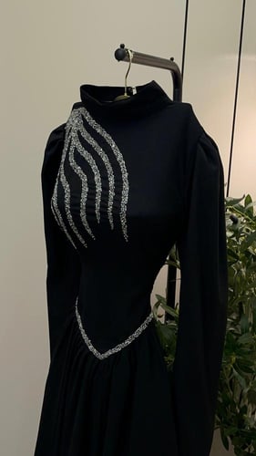 فستان سهره اسود الخامة شيفون