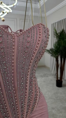 فستان سهره زهري تل في طقم وفي فستان منه