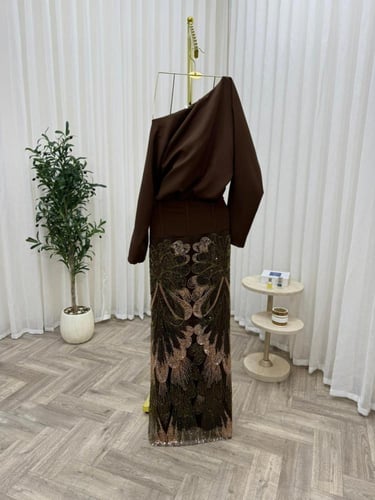 فستان سهره بني الخامة باربي