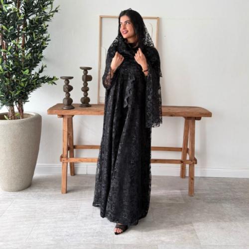 عباية وطرحة دانتيل مورد لون اسود - black lace