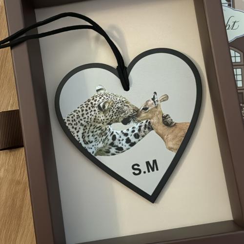 غزال وفهد S.M + بالخلف عبارة