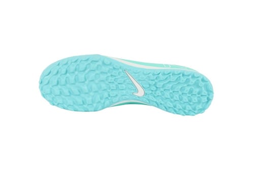 حذاء كرة قدم نايك