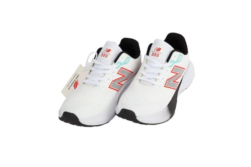 حذاء نيوبلانس 880