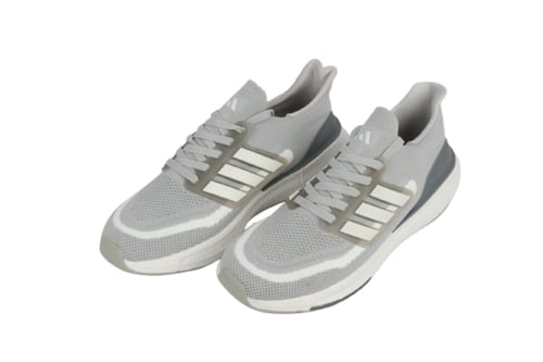 حذاء اديداس ألتربوست