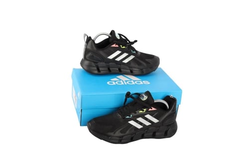 حذاء أديداس أوزويجو