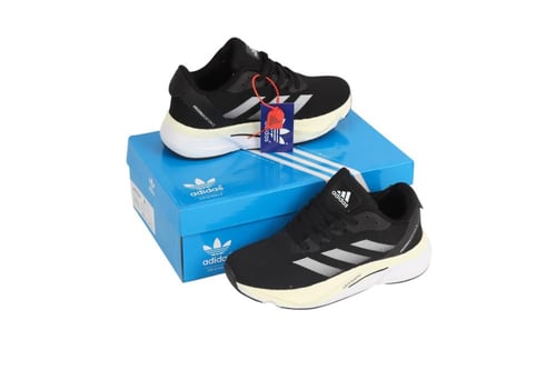 حذاء أديداس أديزيرو بوسطن 12