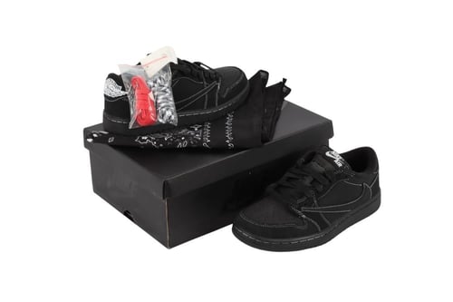 حذاء نايك إير فورس 1