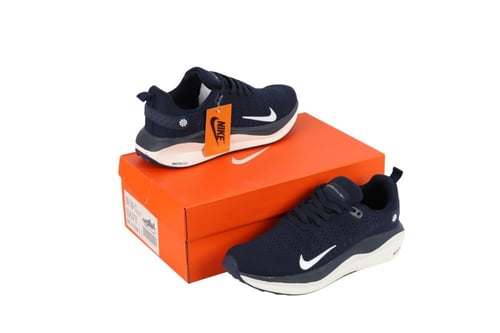 حذاء نايك زوم