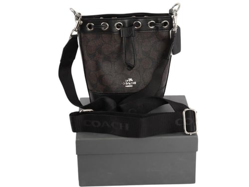 حقيبة كوتش دلو