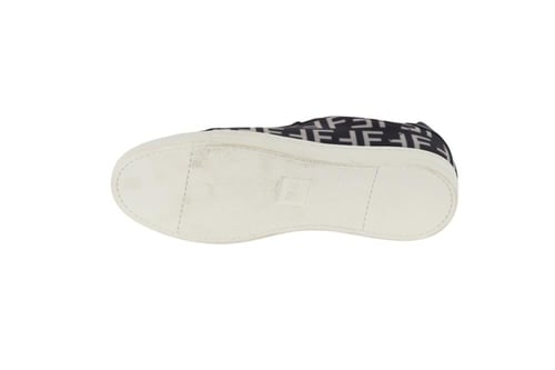 حذاء فيندي سنيكرز