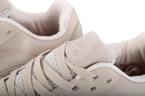 حذاء ألو رنر