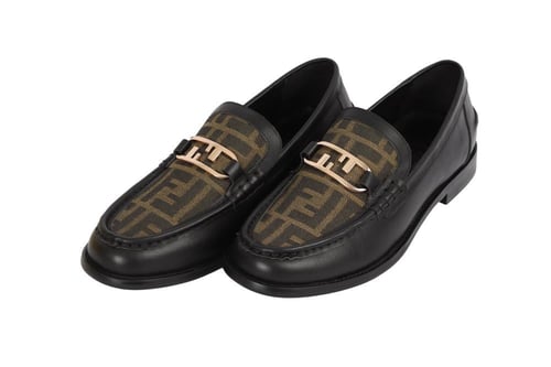 حذاء لوفر فندي