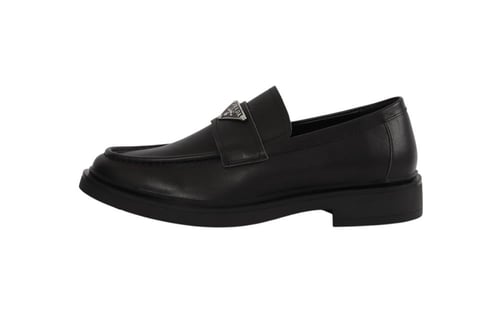 حذاء لوفر برادا