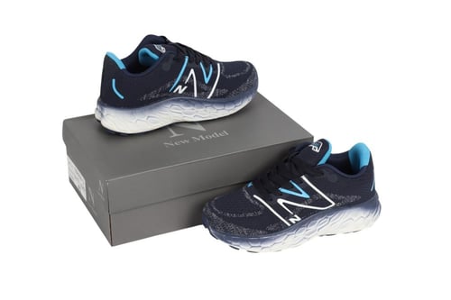حذاء نيو بالانس فريش فوم الإصدار 4